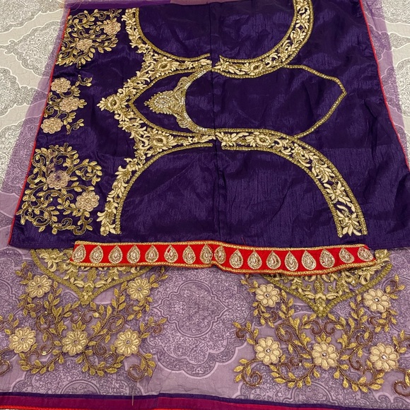 New Dark purple golden beige shaded net saree. - Picture 10 of 14